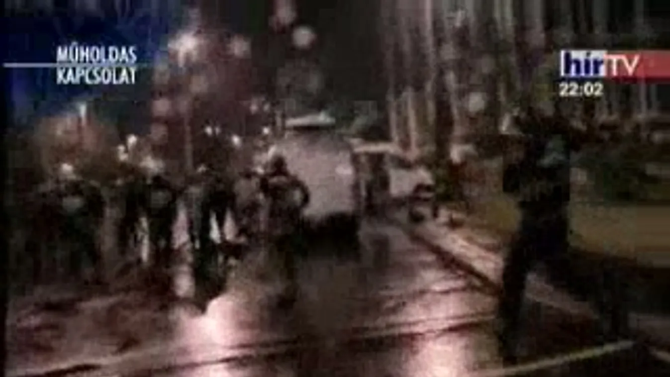 Kossuth téri demonstárció szeptember 18 22 óra