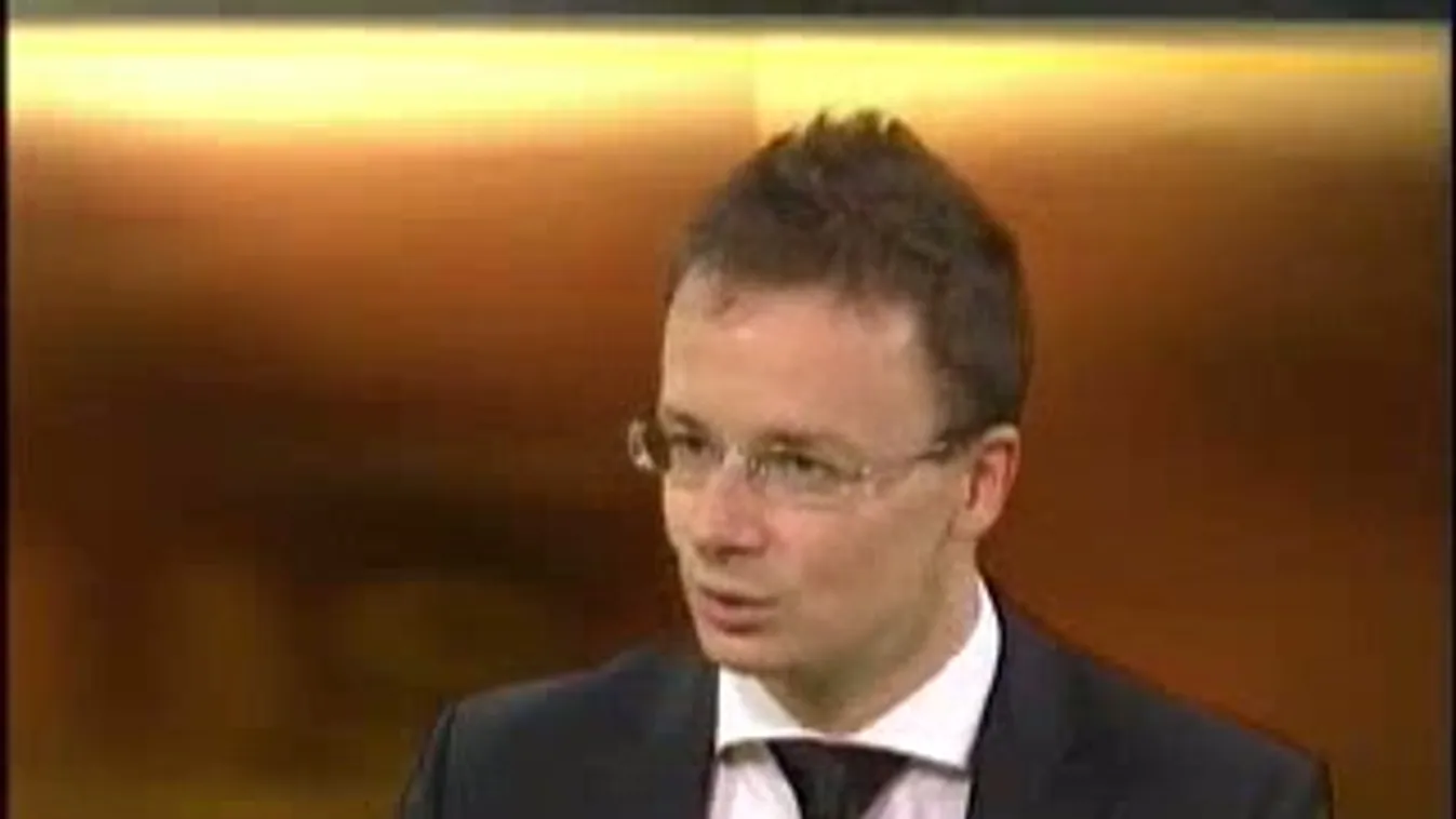 Szijjártó Péter – Versus