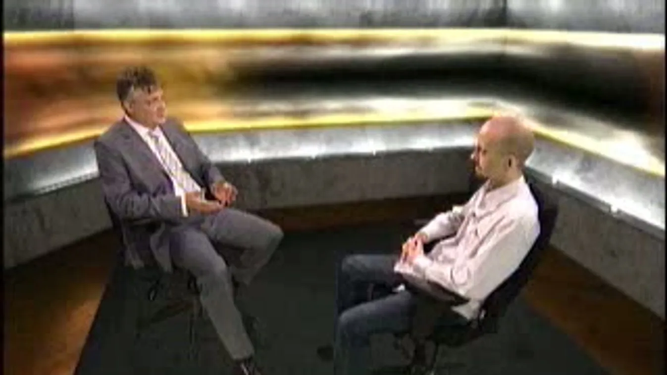 Istvánffy András – Versus