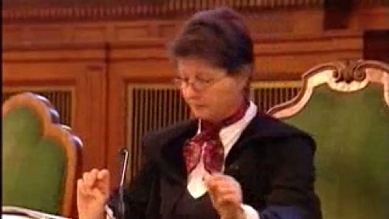 Laptoptáskában érkezhetett a pénz Gálhoz