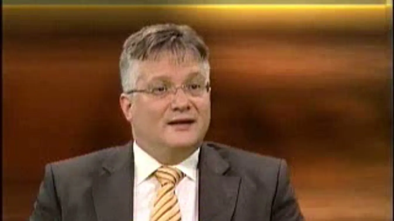 Pokorni Zoltán – Versus