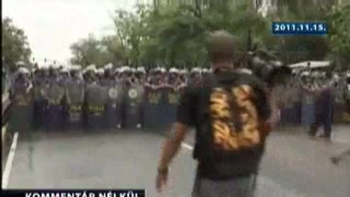 Amerika-ellenes tüntetések - Kommentár nélkül