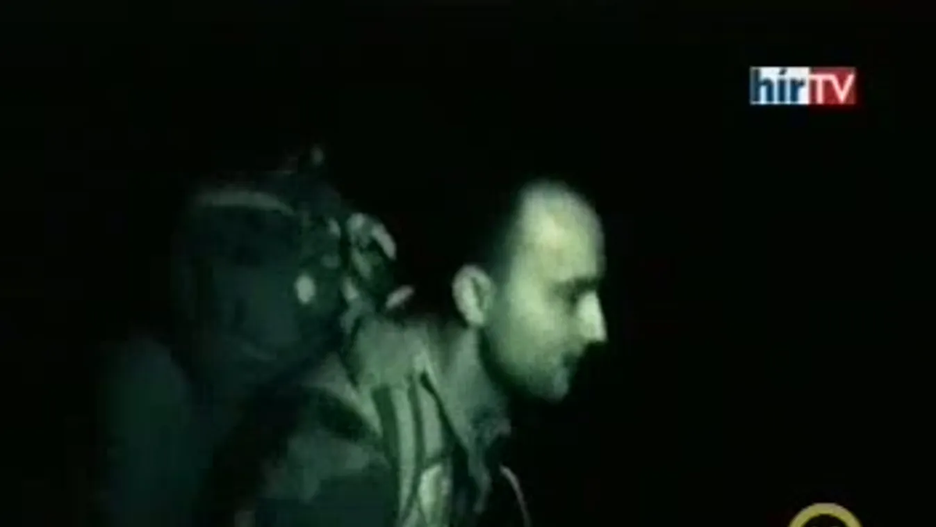 Rohamlövész – (1)