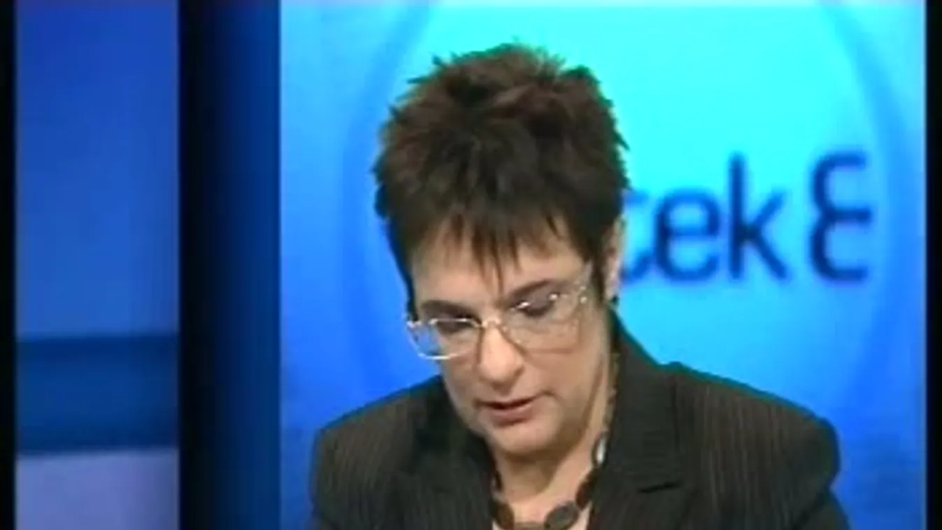 Szalai Annamária (2) – Péntek8