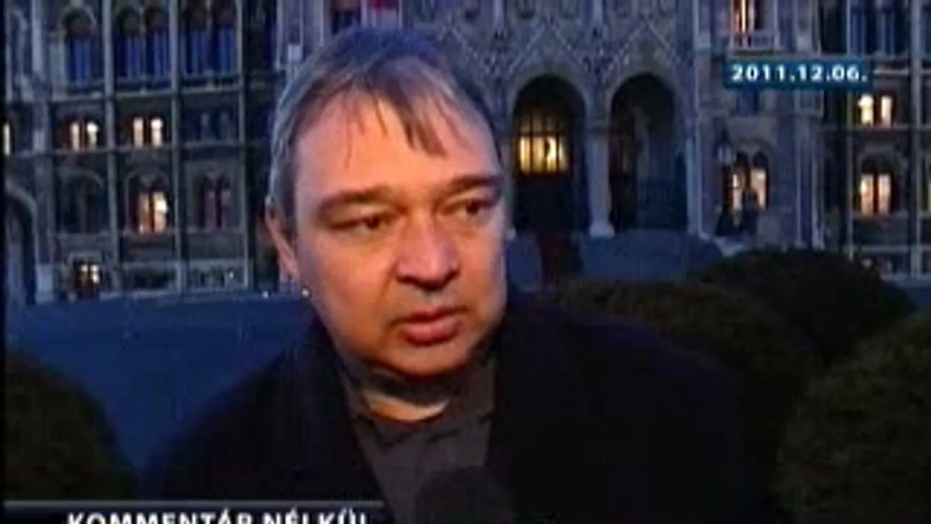 Felállították az ország karácsonyfáját