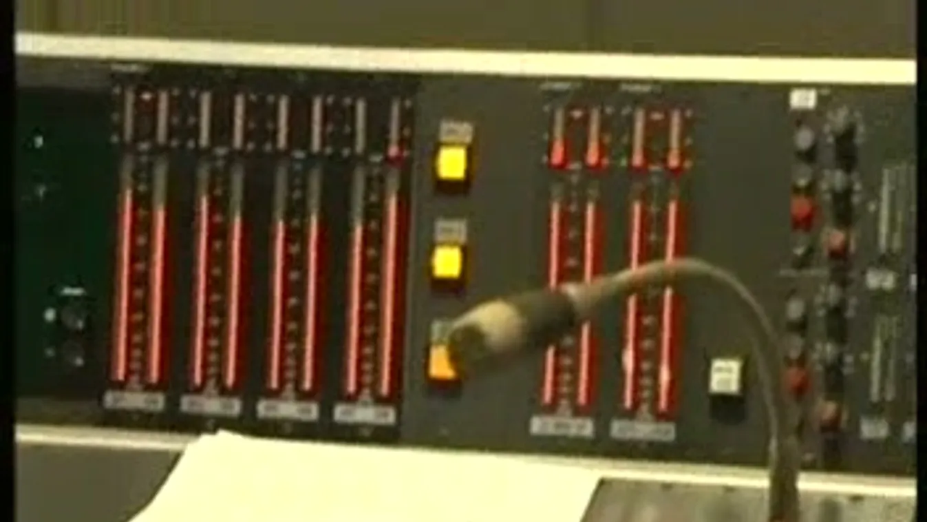 Orbán: Senki sem szólhat bele