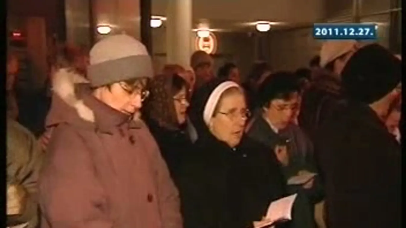 Boldog Sarkaházi Sára emléktáblájának koszorúzása