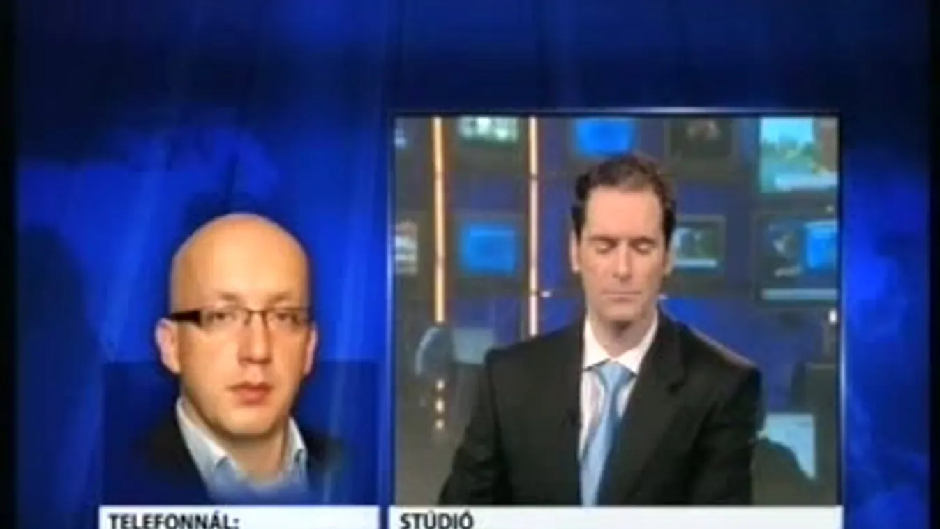 Bent szavaznak, kint tüntetnek