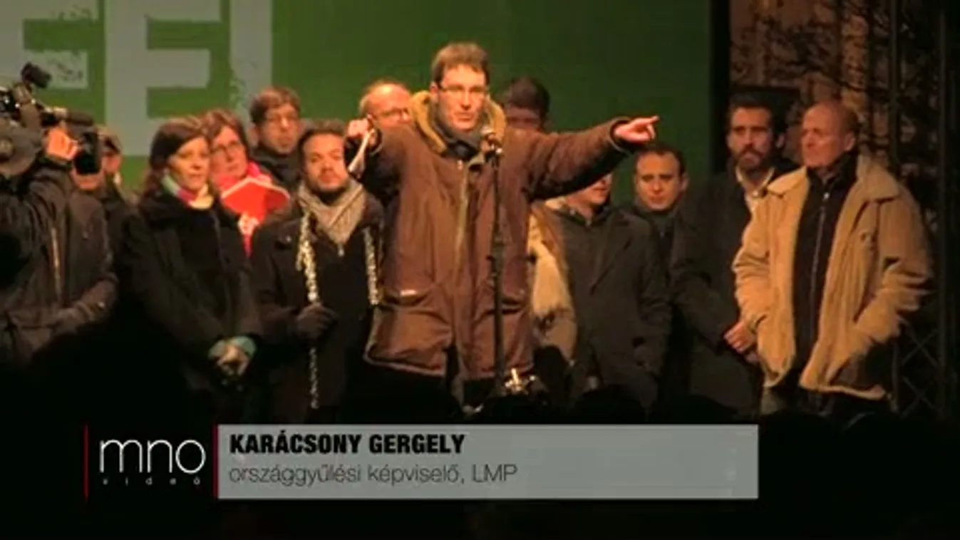 Még mindig tüntetnek