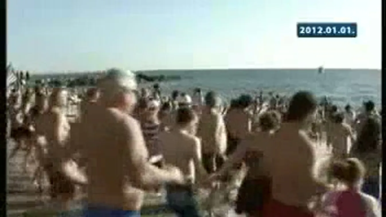 Újévi fürdőzés a tengerben, New York – Kommentár nélkül