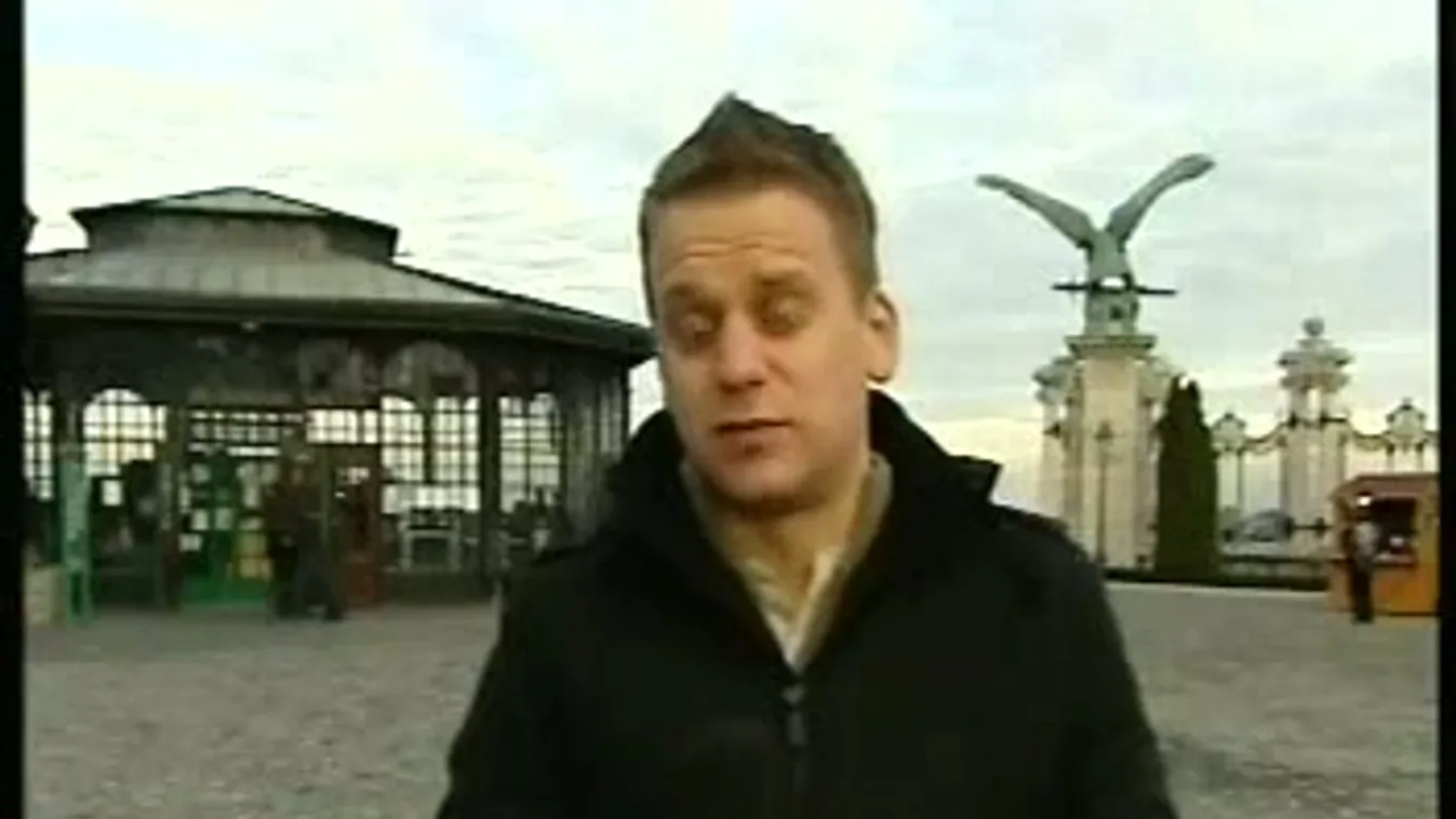 Politikusok nem voltak a turulszobornál