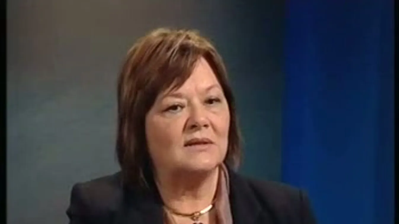  Okosak és szépek – Iskolapélda