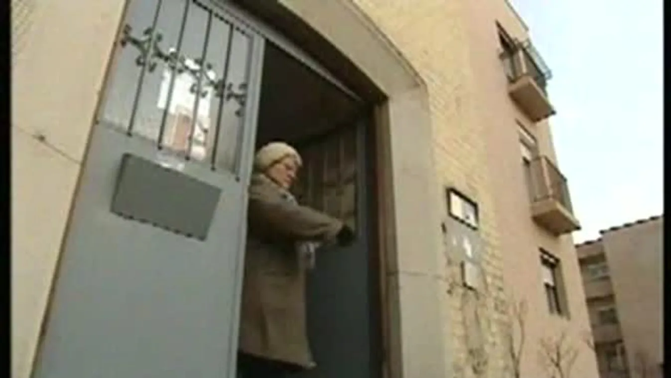 Feleannyian vehetnek majd nyugdíjasbérletet