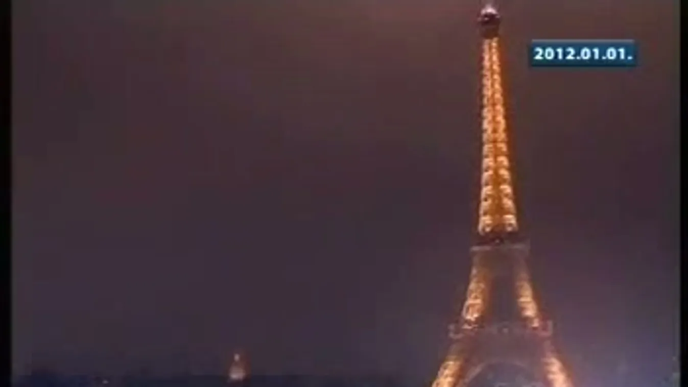 Boldok új évet, Párizs! – Kommentár nélkül