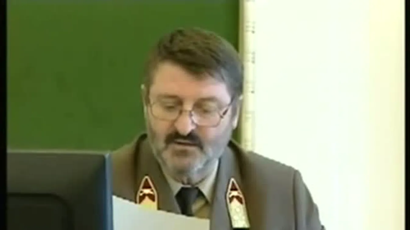 Nem adott és nem kapott semmit az elsőrendű vádlott?