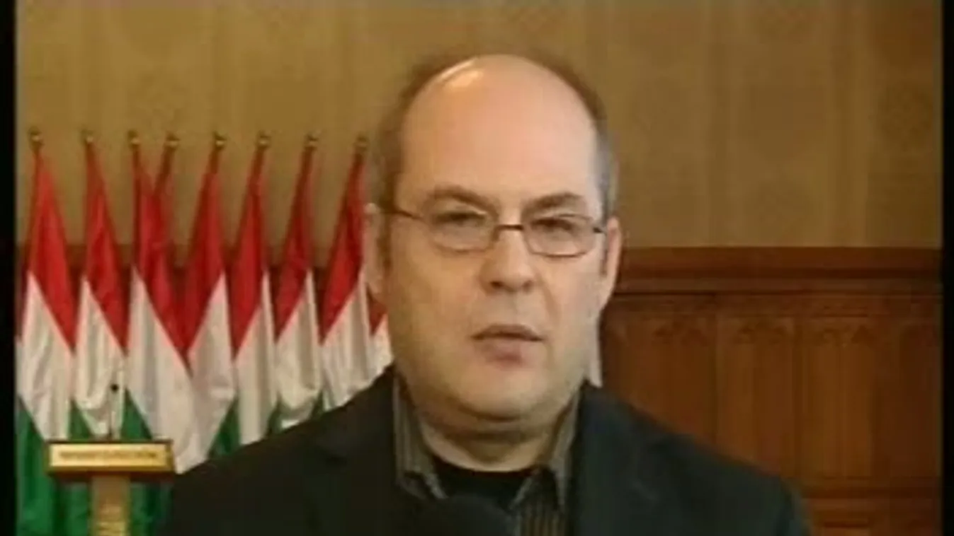 Simorral tárgyalt Orbán – bejelentkezés 10 órakor