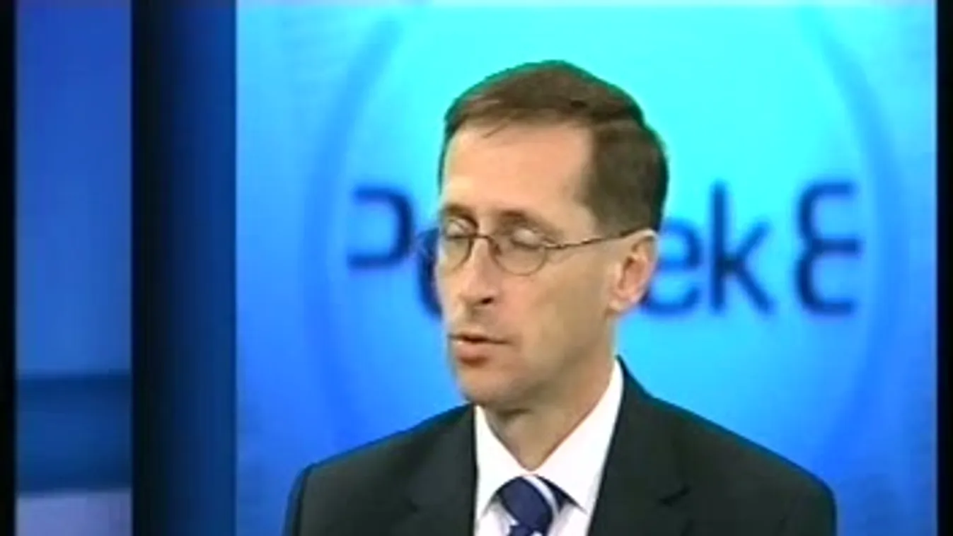 Varga Mihály (1) – Péntek8