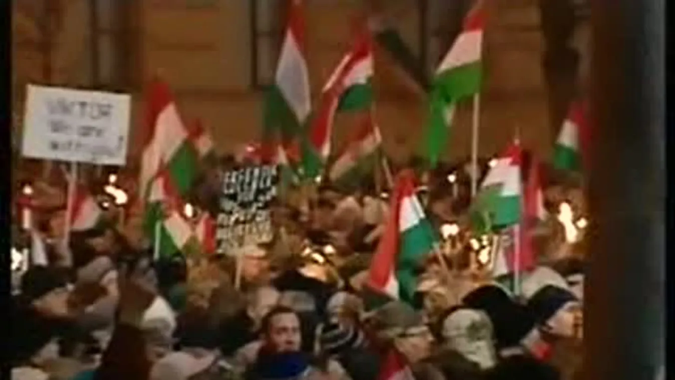 Százezrek tüntettek a kormány mellett – bejelentkezés 19 órakor