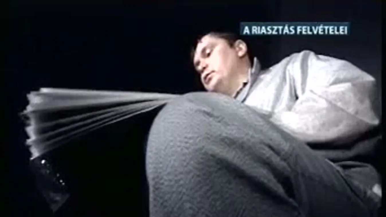 Zsaruk falaztak az autótolvajnak?