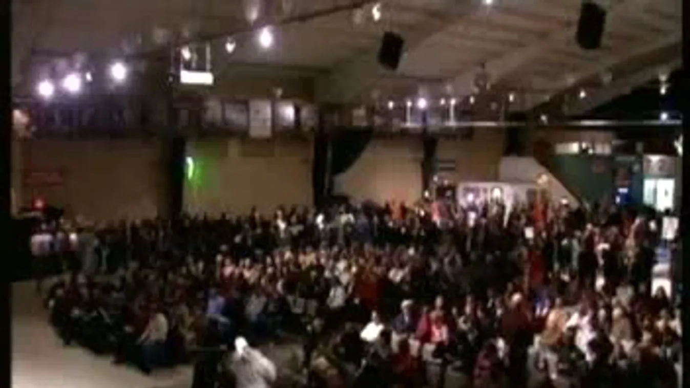 Mindössze 8 voks döntött