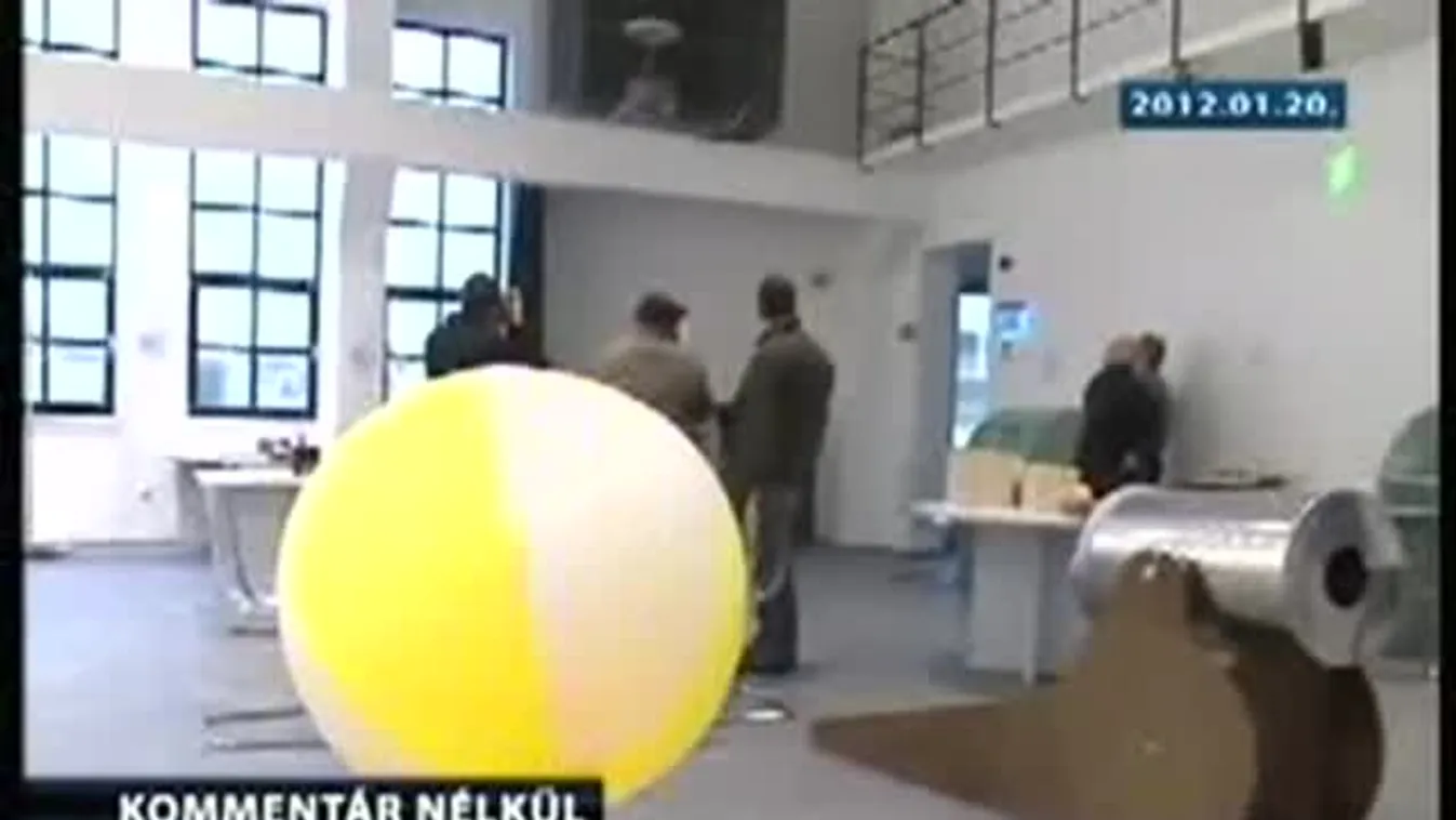 Csodák palotája a Zsolnay Kulturális Negyedben – Kommentár nélkül