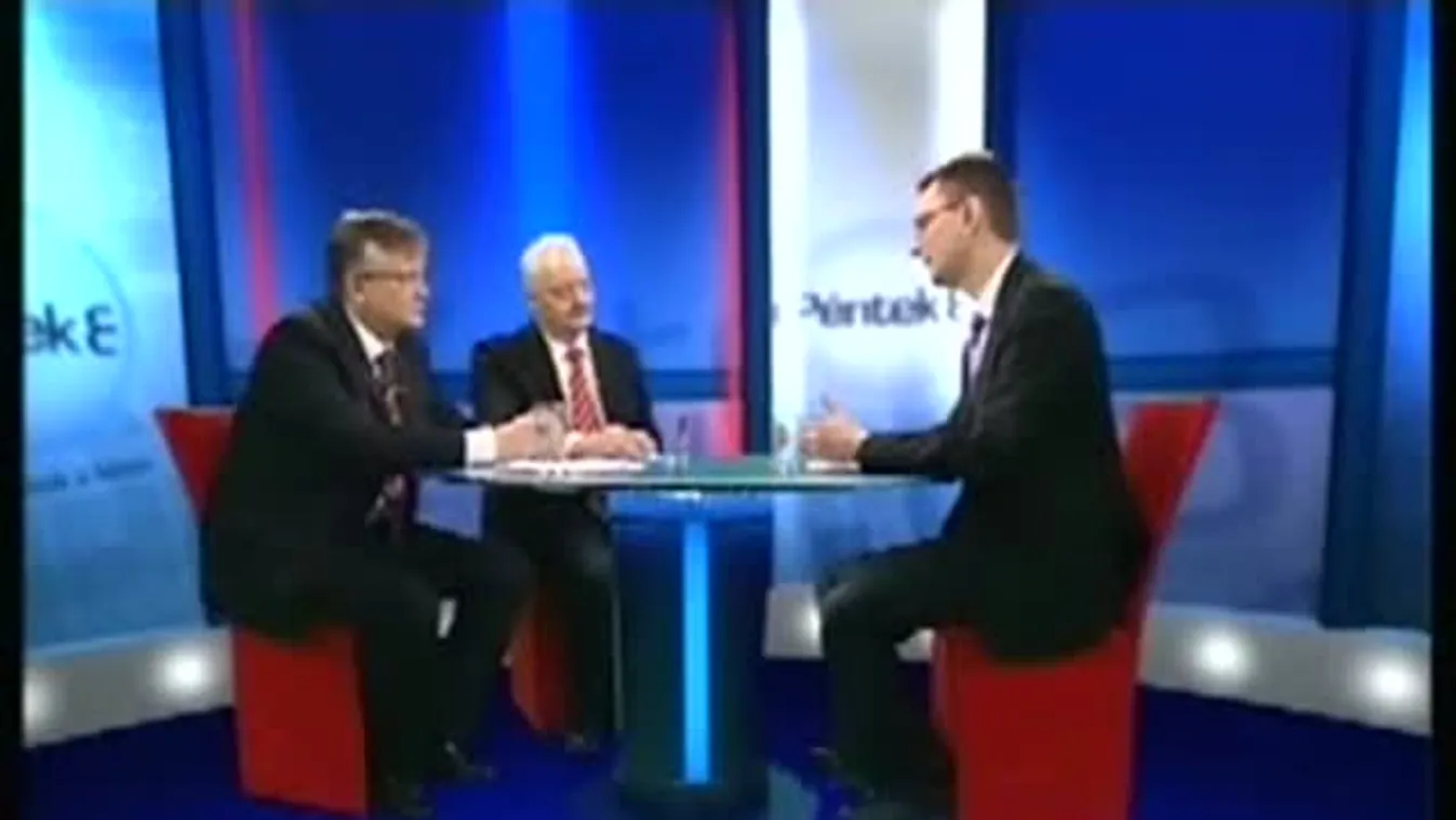 Rétvári Bence – Péntek8