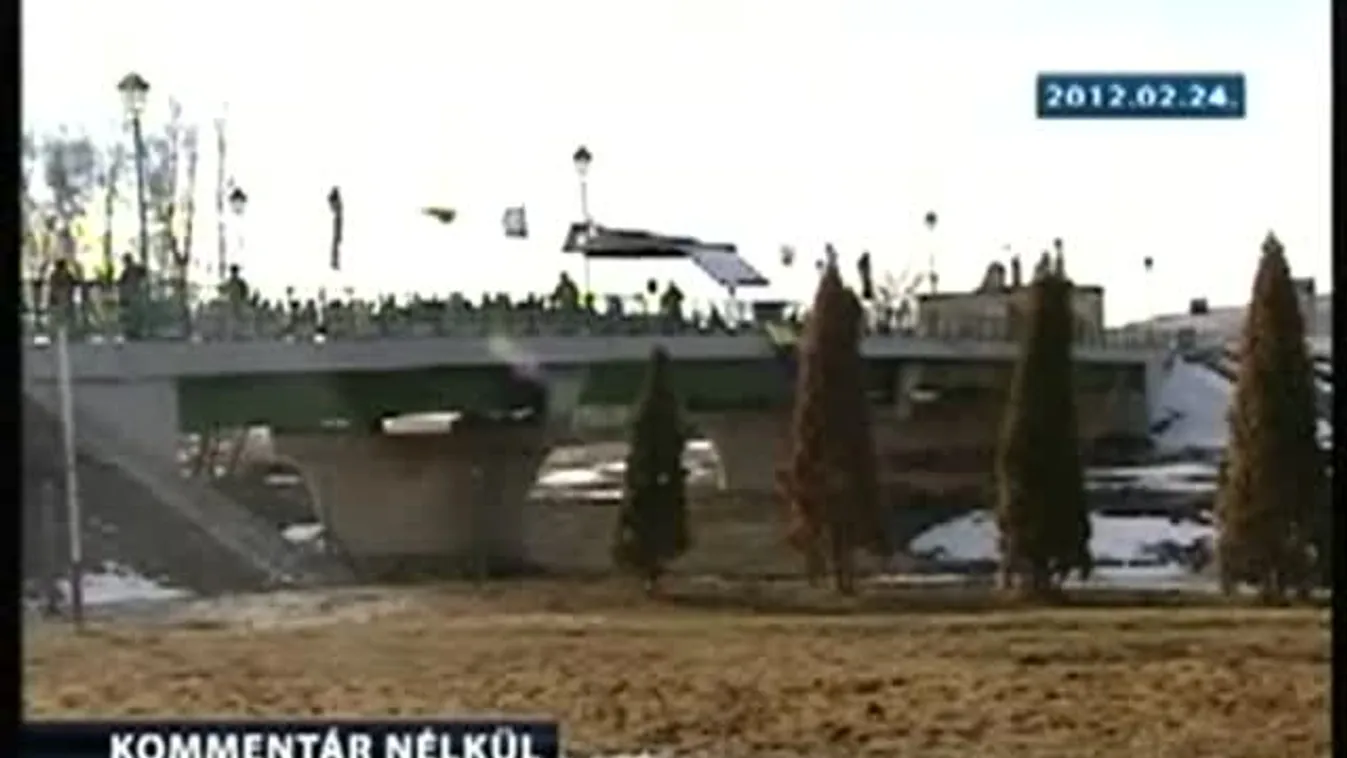 Újra híd köti össze Pösténypusztát Petővel