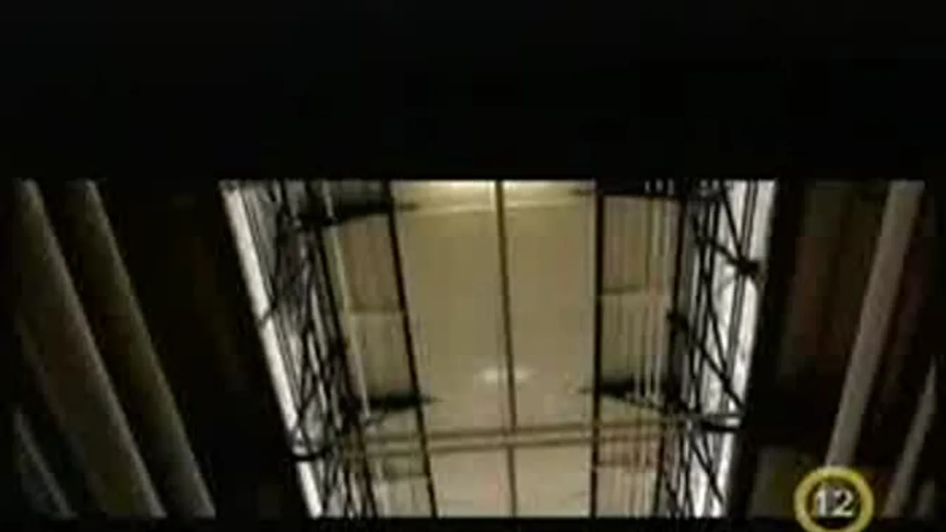 Keráló és tetoválógép a rácsok mögött – Riasztás