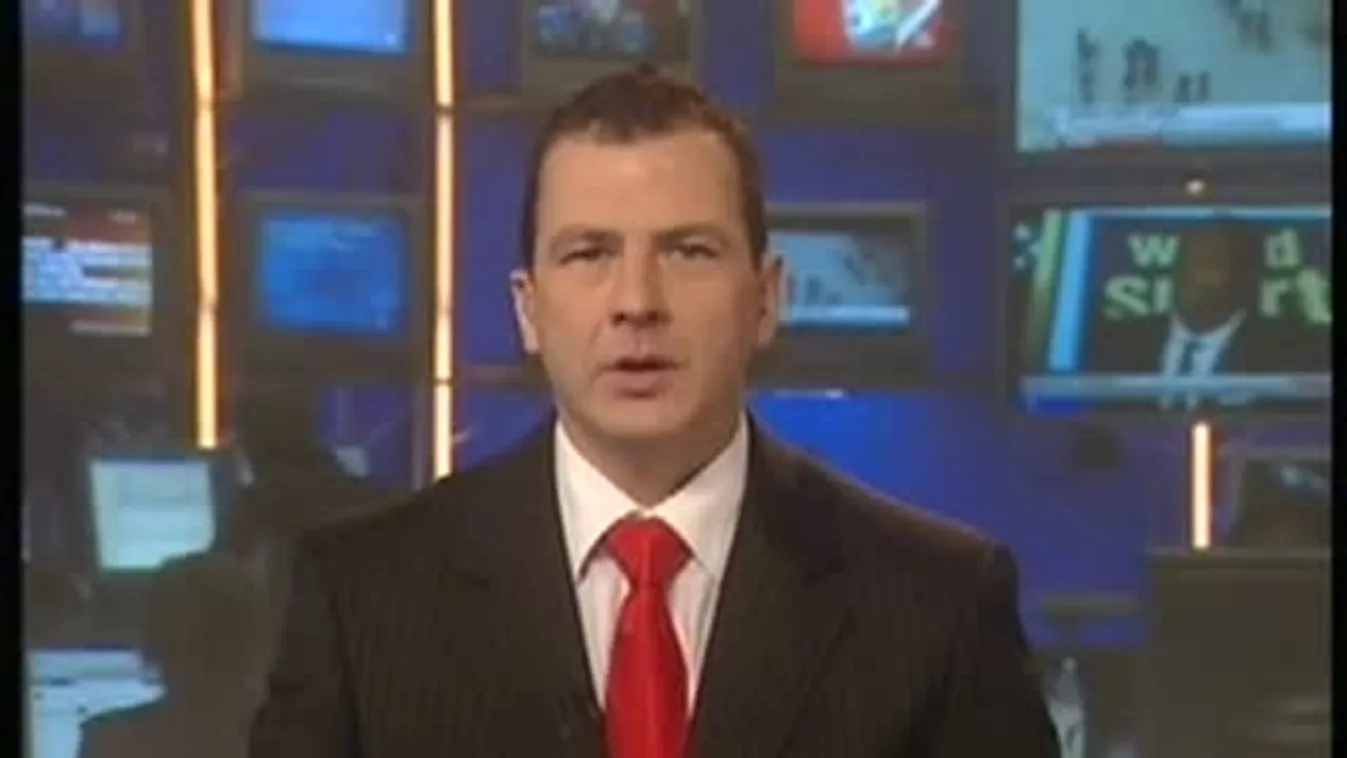 Vízágyút is bevetettek a rendőrök ellen