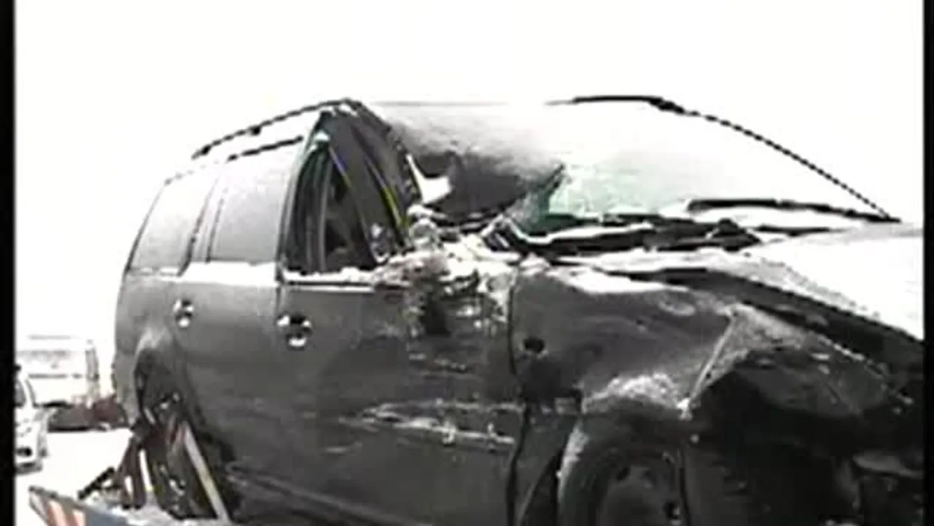 Sok a baleset, hófúvás nehezíti a közlekedést