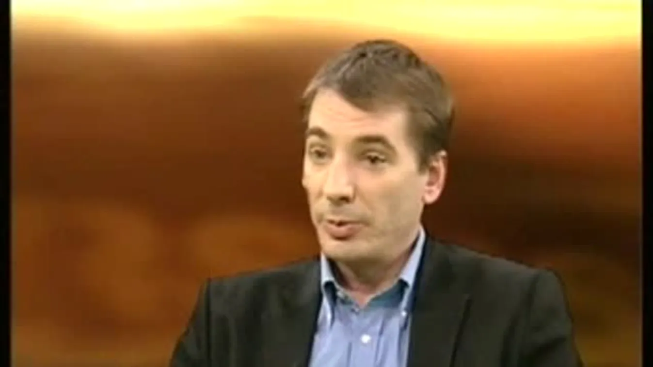 Jávor Benedek – Versus