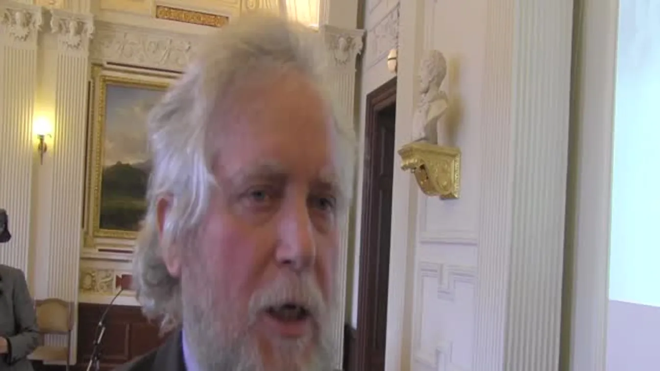 Szemerédi Endre kapta a matematika Nobel-díját