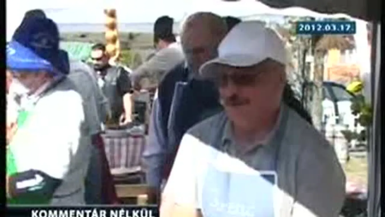 Kolbásztöltőverseny Csopakon – Kommentár nélkül