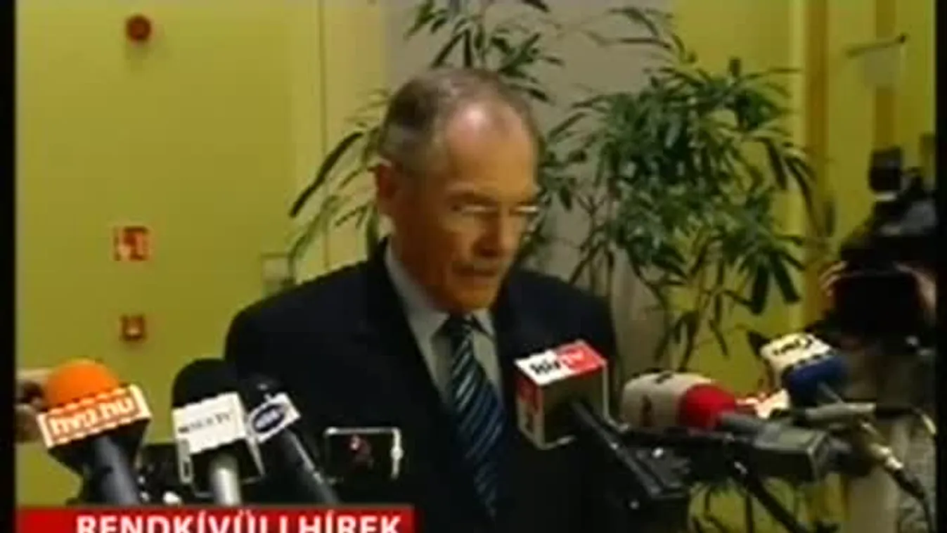 Rendkívüli hírek: visszavonták Schmitt Pál doktori címét