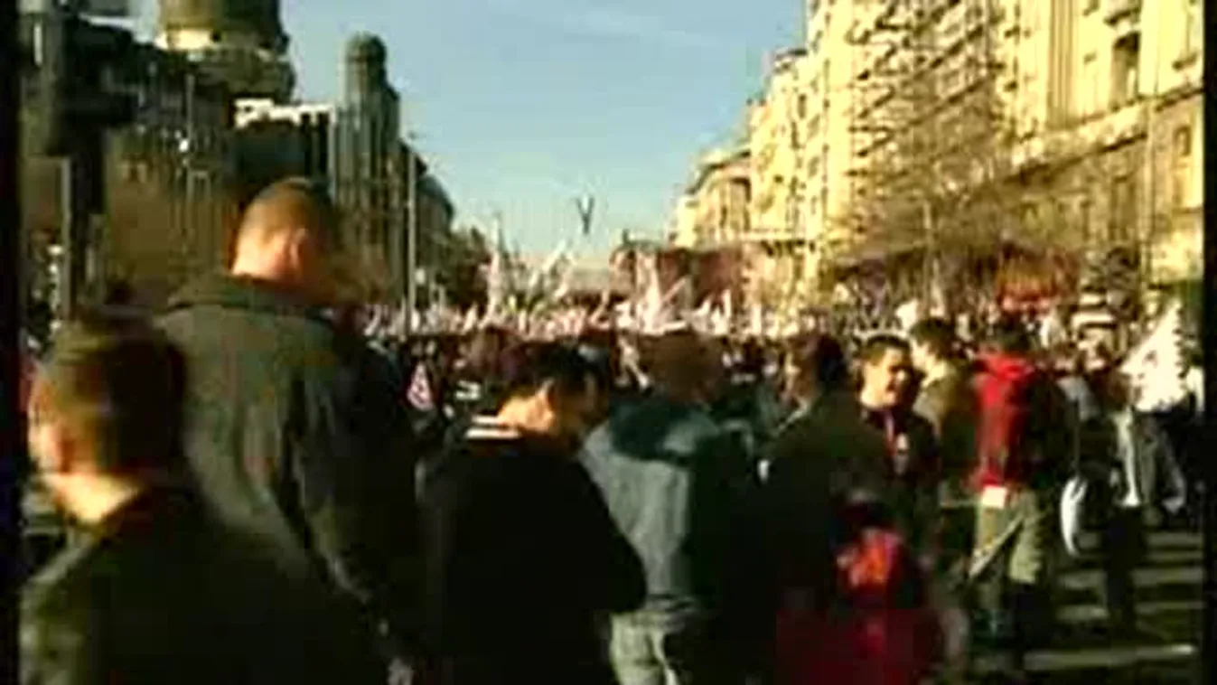 Vona: Magyarországon liberális demokrácia van