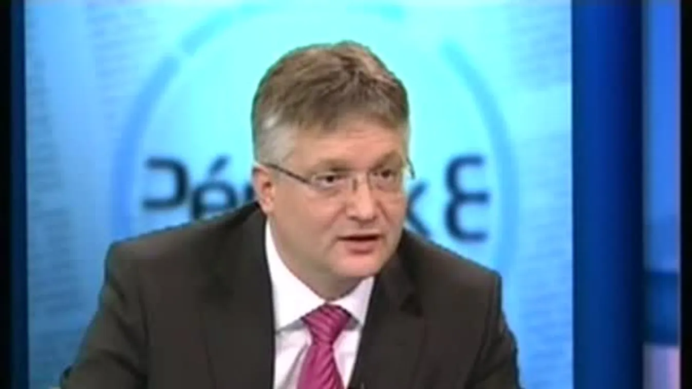 Rogán Antal – Péntek8