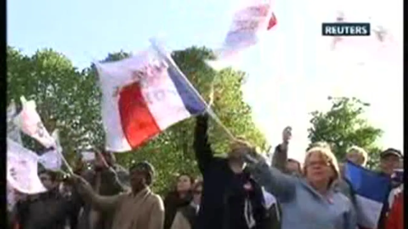 Nagy pofont kaphat Sarkozy