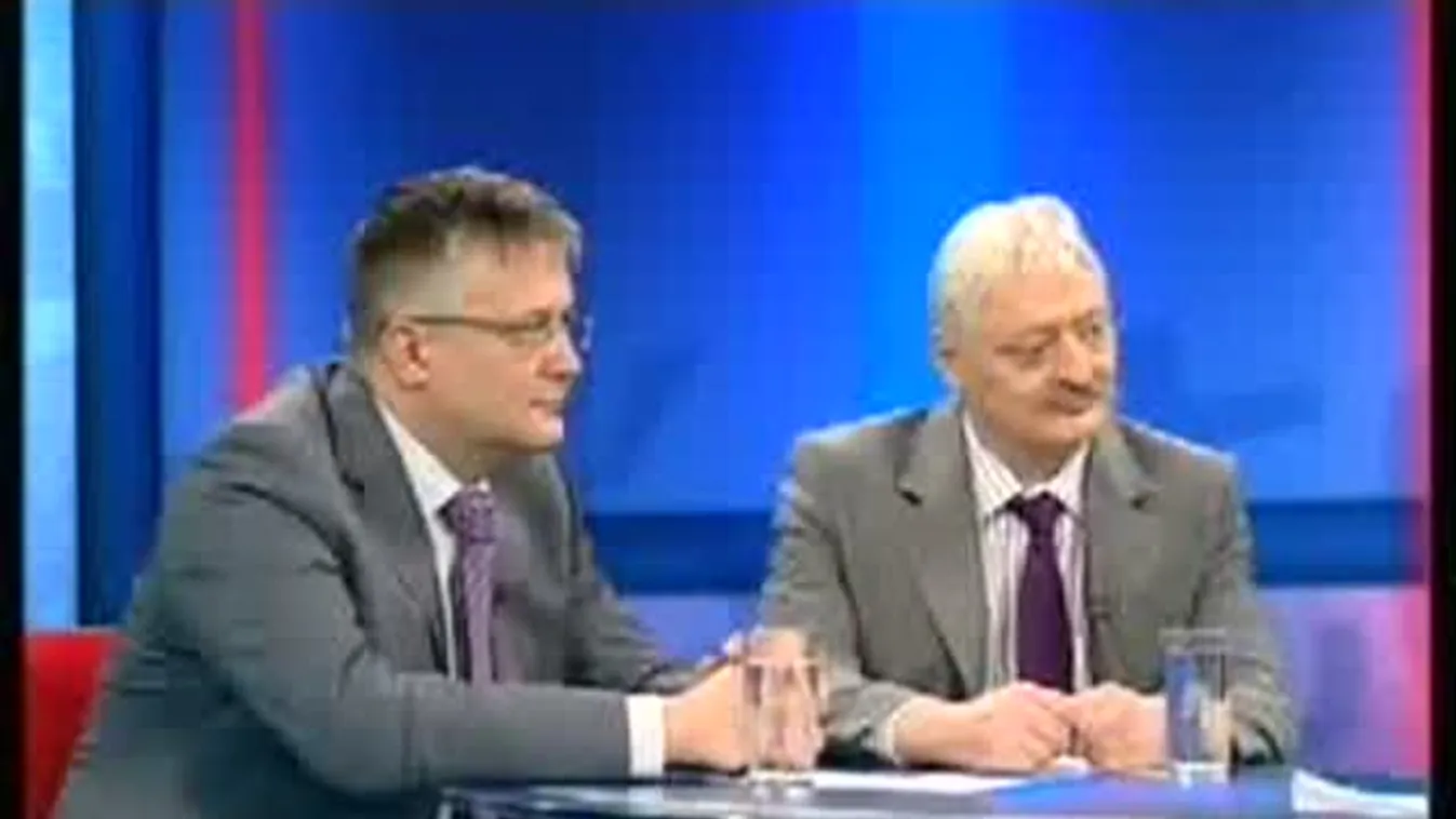 Kiszelly Zoltán – Péntek8