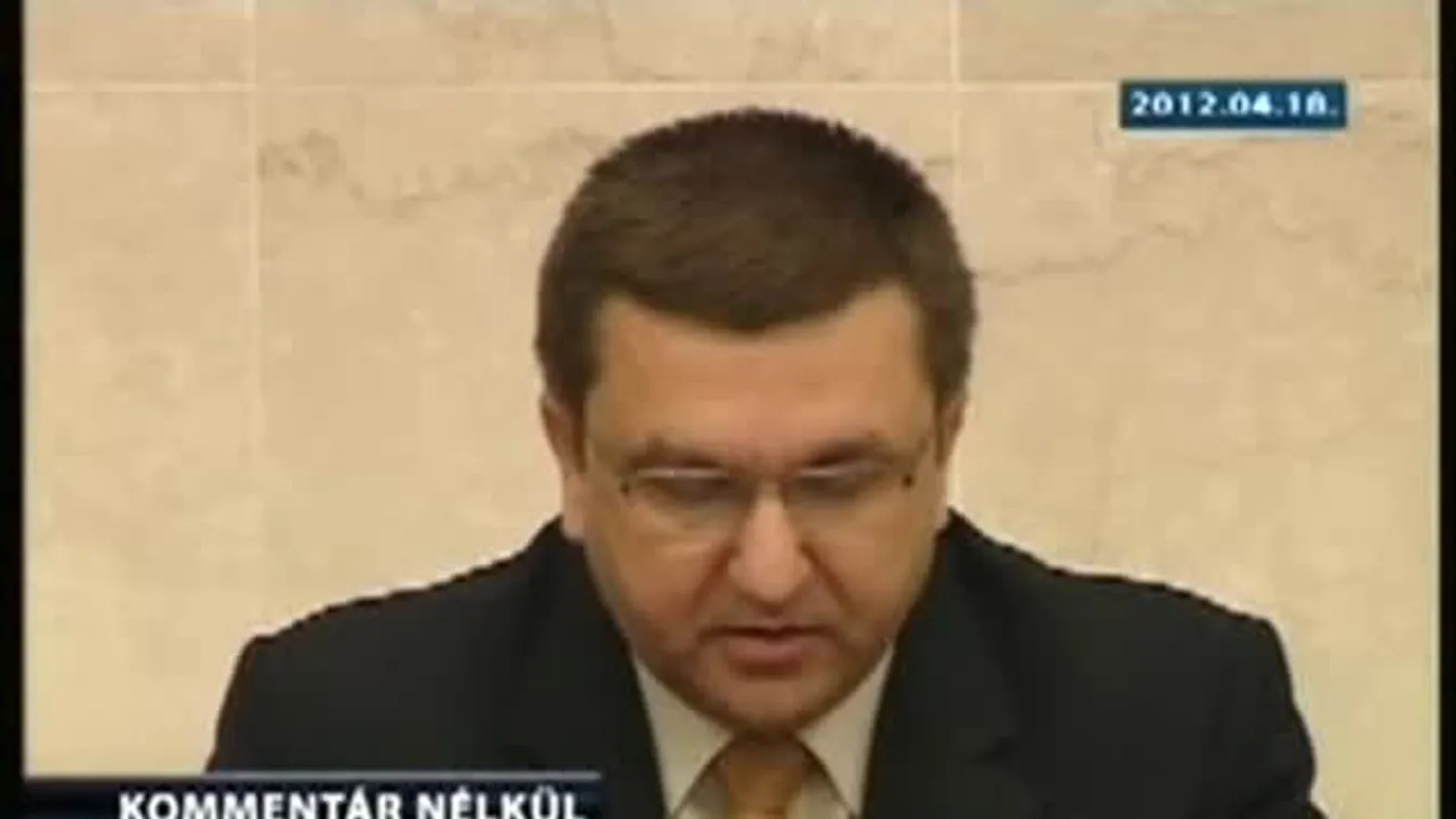 Hétmilliárdos pályázati keret fiataloknak