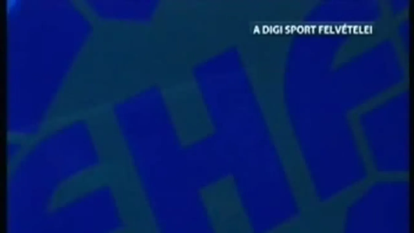 „Senkinek sincs beleszólási joga a Himnusz eléneklésébe”