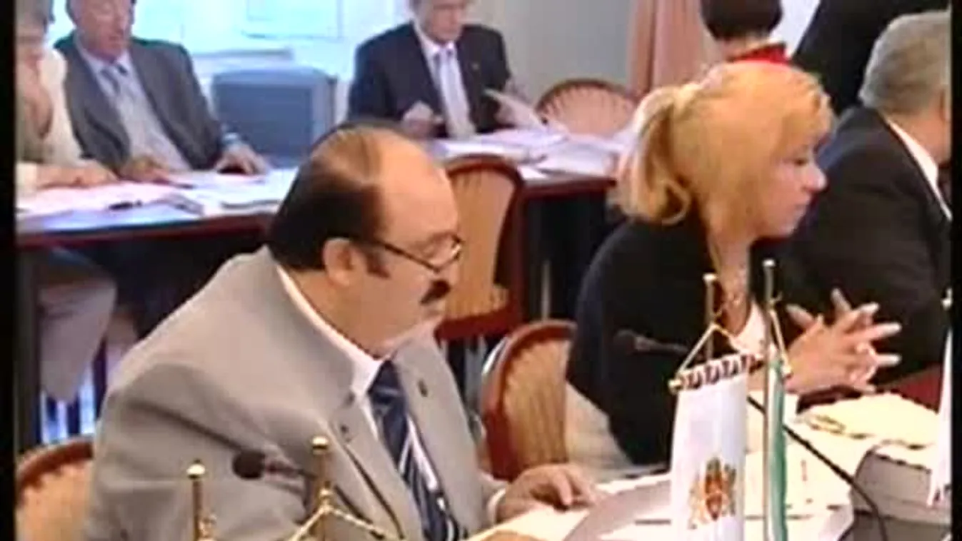 Bús kétlépcsős dugódíjat vezetne be