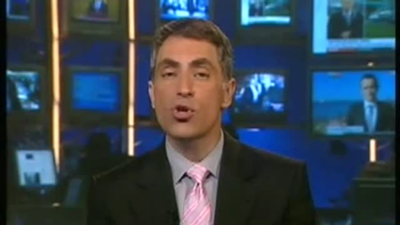 Dániel akciózott: vörös festékben ázik Horthy szobra