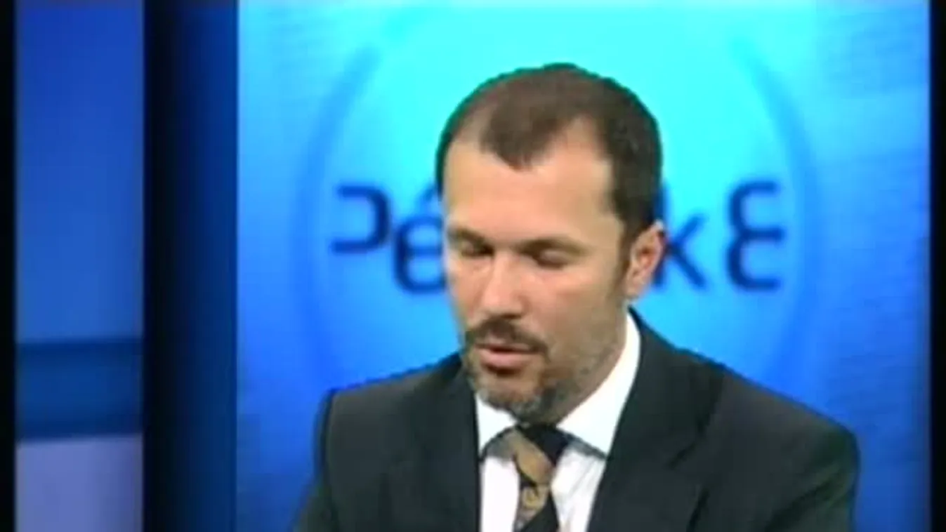 A Péntek8 vendége Giró-Szász András