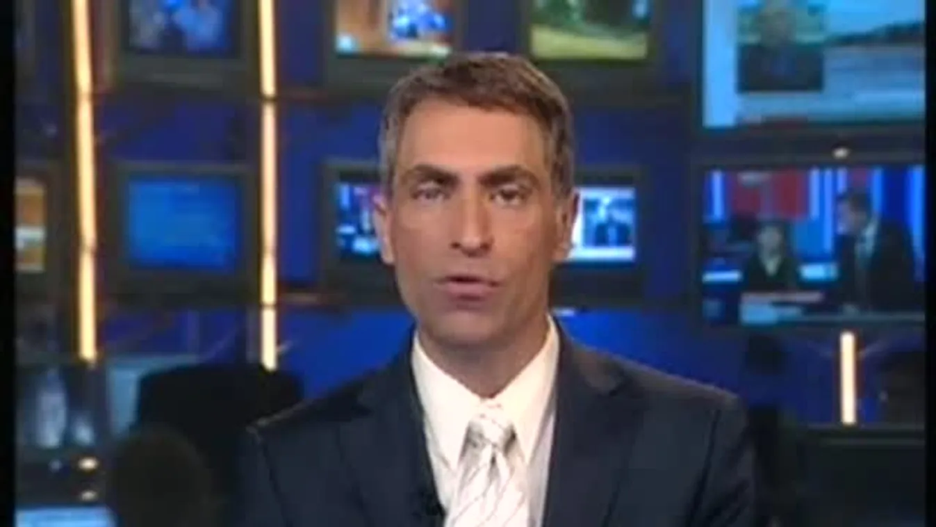 Folytatódott Breivik pere, kint felgyújtotta magát egy ember