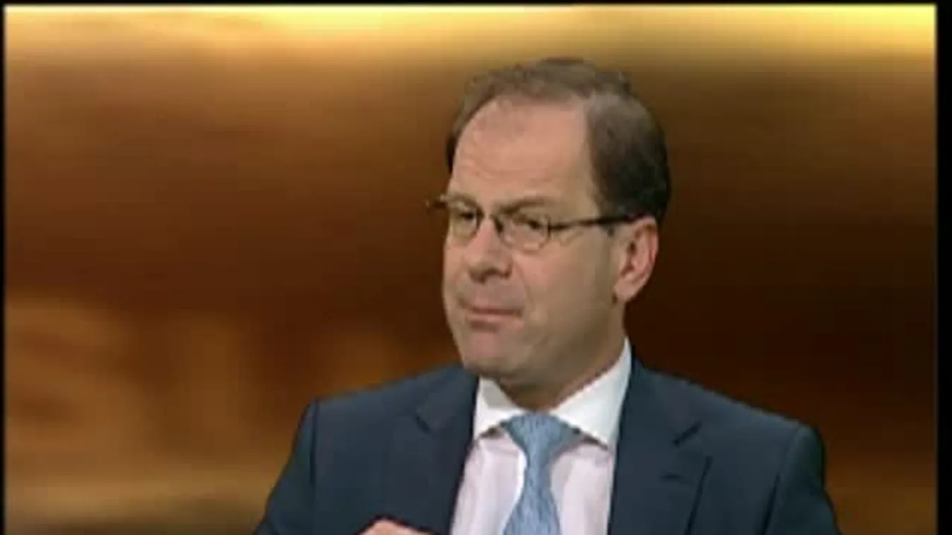 Navracsics Tibor – Versus