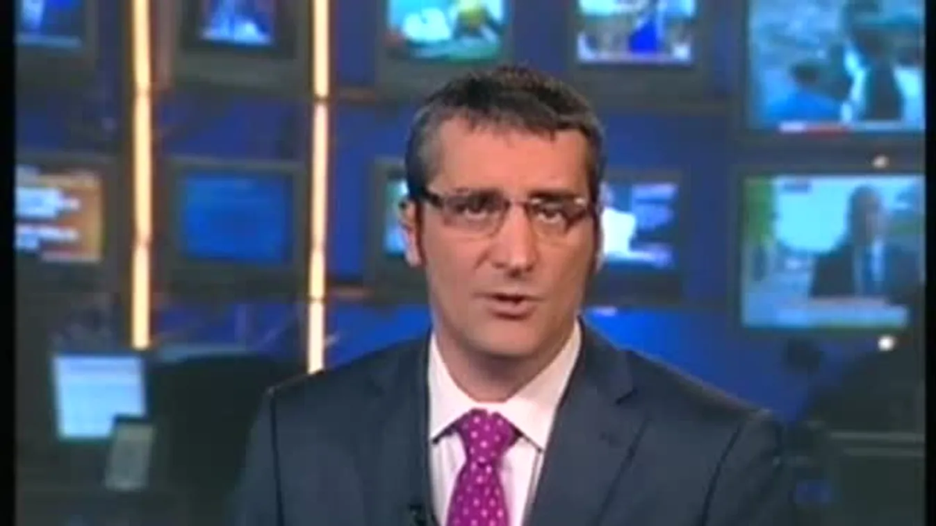 Navracsics örül a jogbiztonságot erősítő lépéseknek