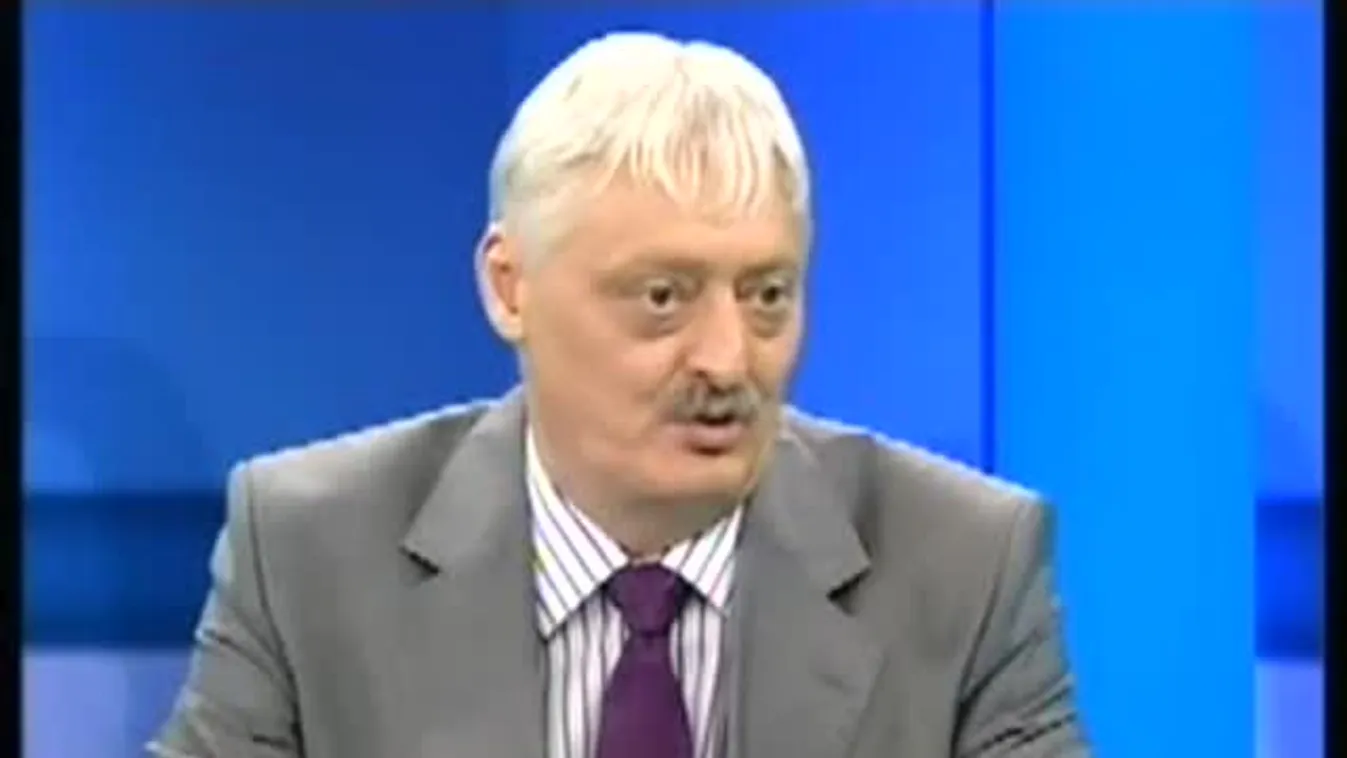 Lentner Csaba – Péntek8