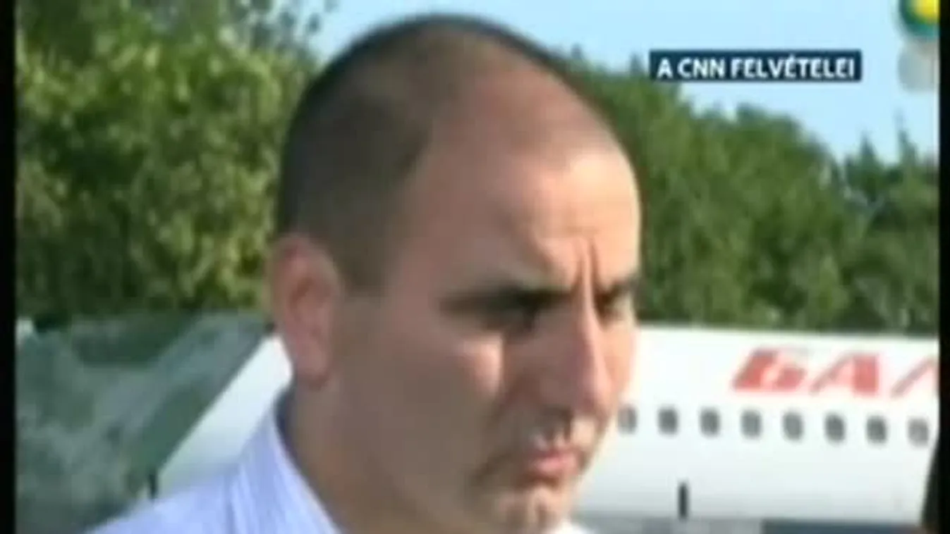 Merénylet: éjfél után érkezhetnek haza a magyarok