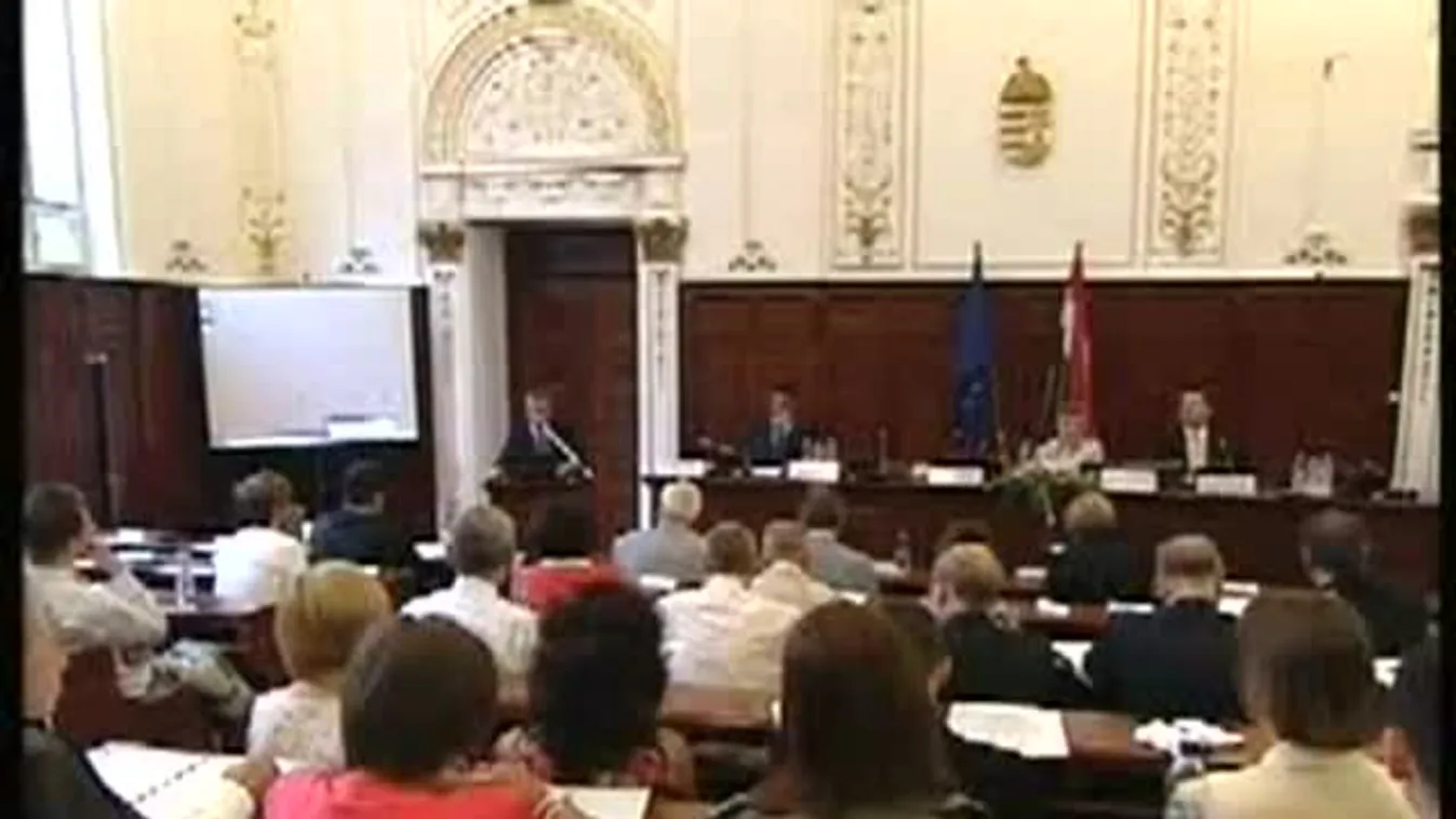 Matolcsy: Történelmi esélyt hozott a válság