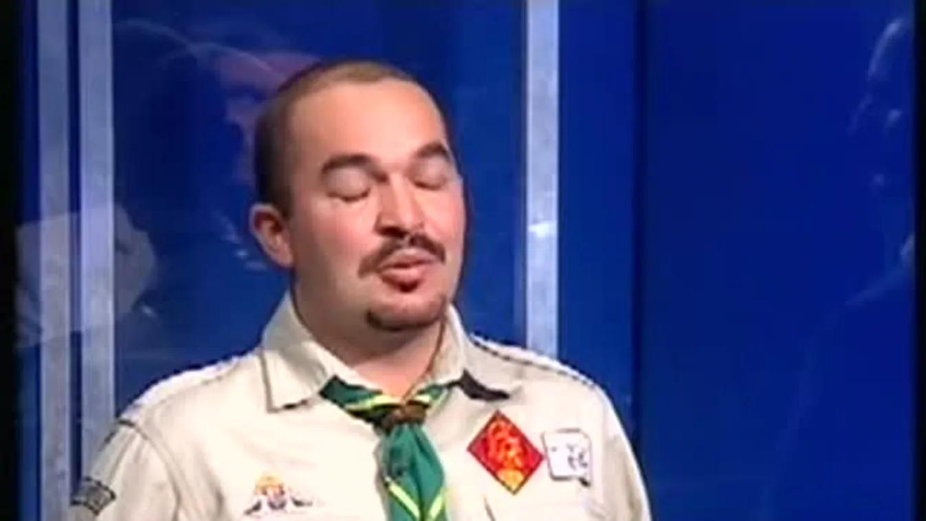 Liliom és Szent Korona – Ősök tere